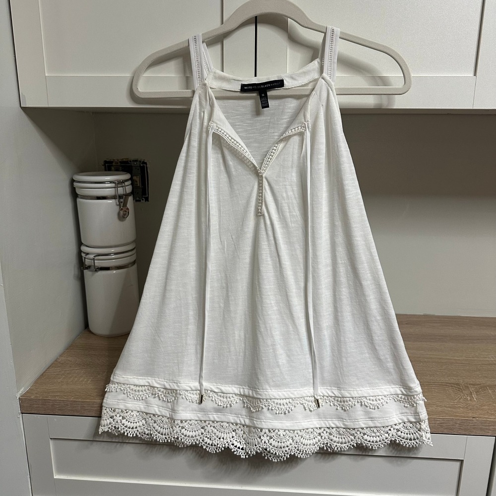 WHBM Tank Top Womens Size M White Crochet Lace Trim Flowy Minimalist Slub Knit